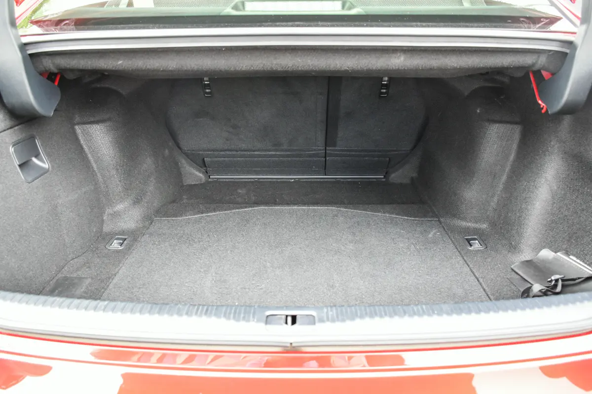 Mira esta publicación de Lexus IS 2020 en Motordil