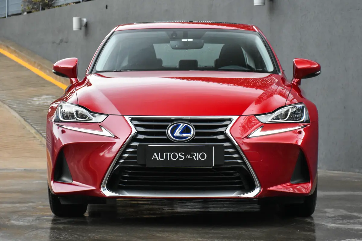 Mira esta publicación de Lexus IS