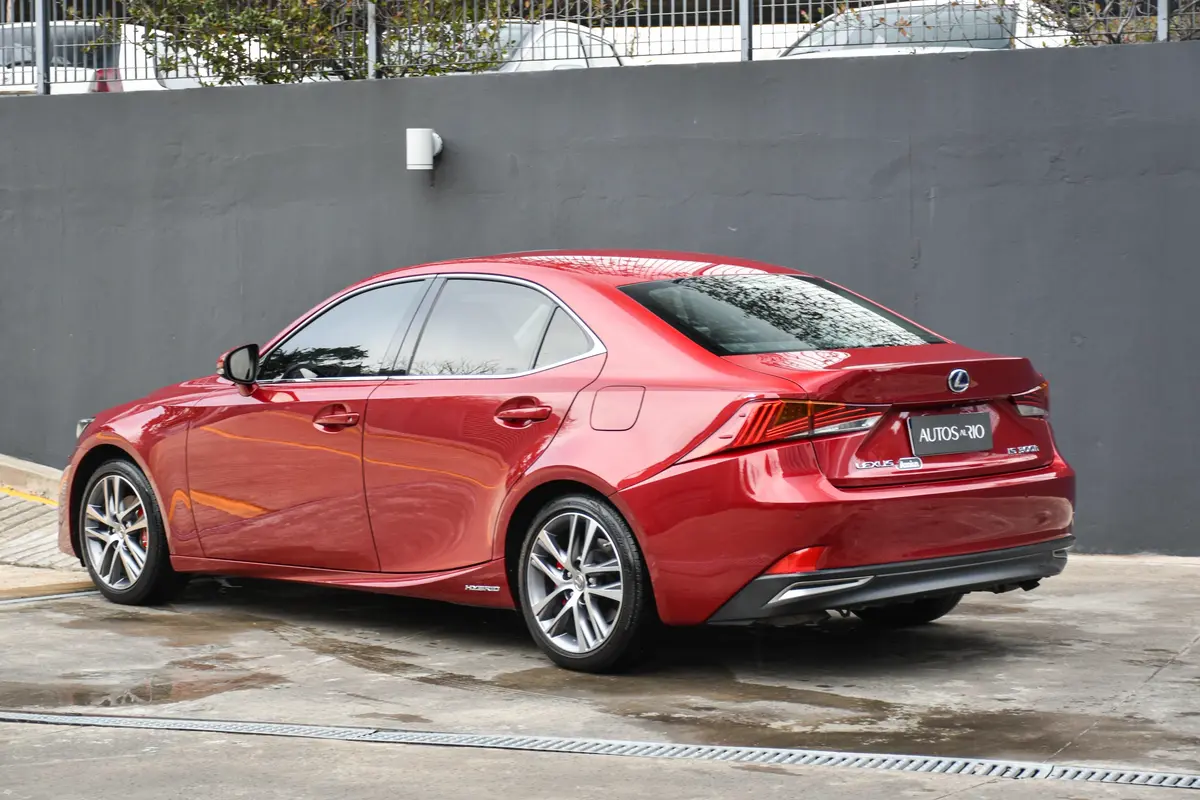 Mira esta publicación de Lexus IS