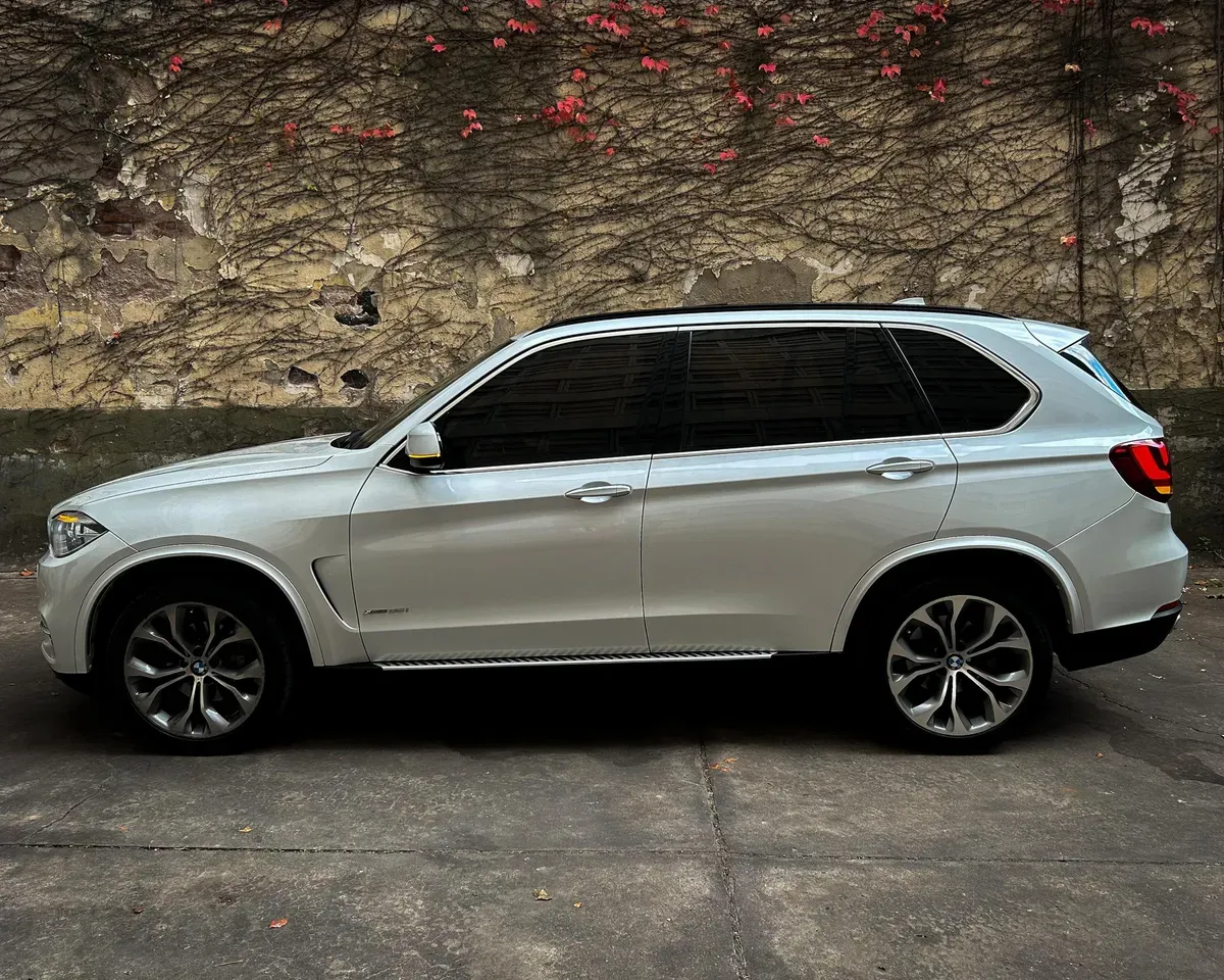 Mira esta publicación de BMW X5