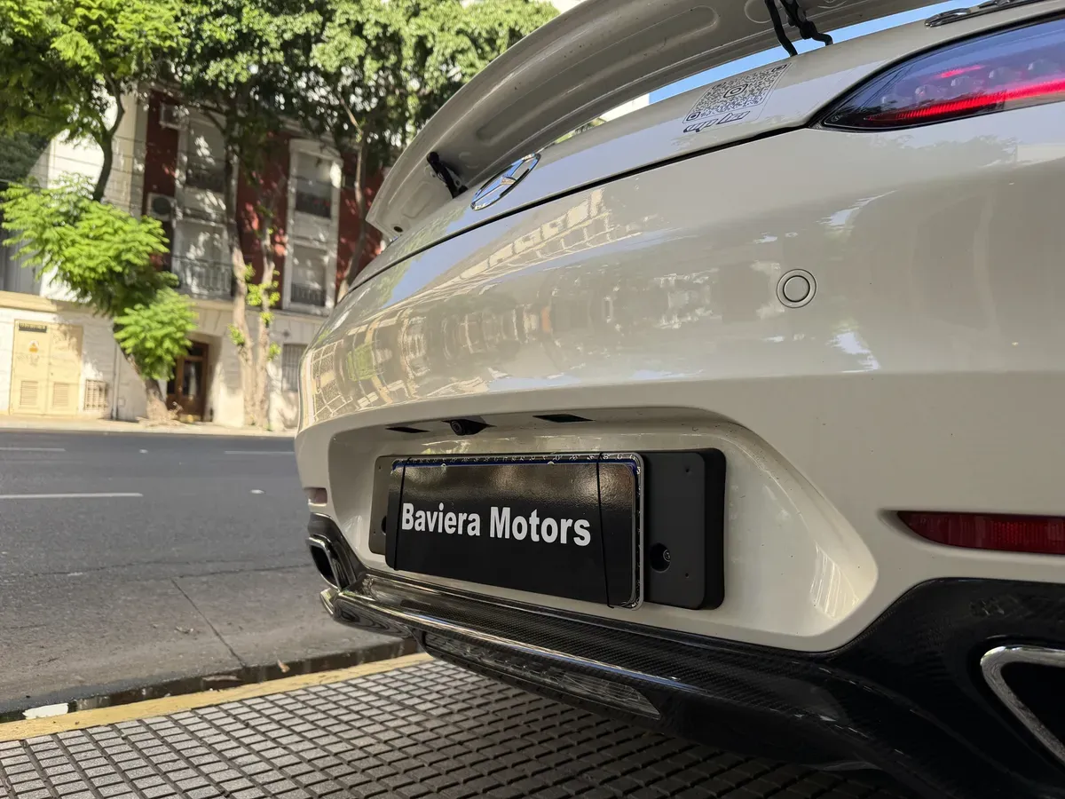 Mira esta publicación de Mercedes Benz GT