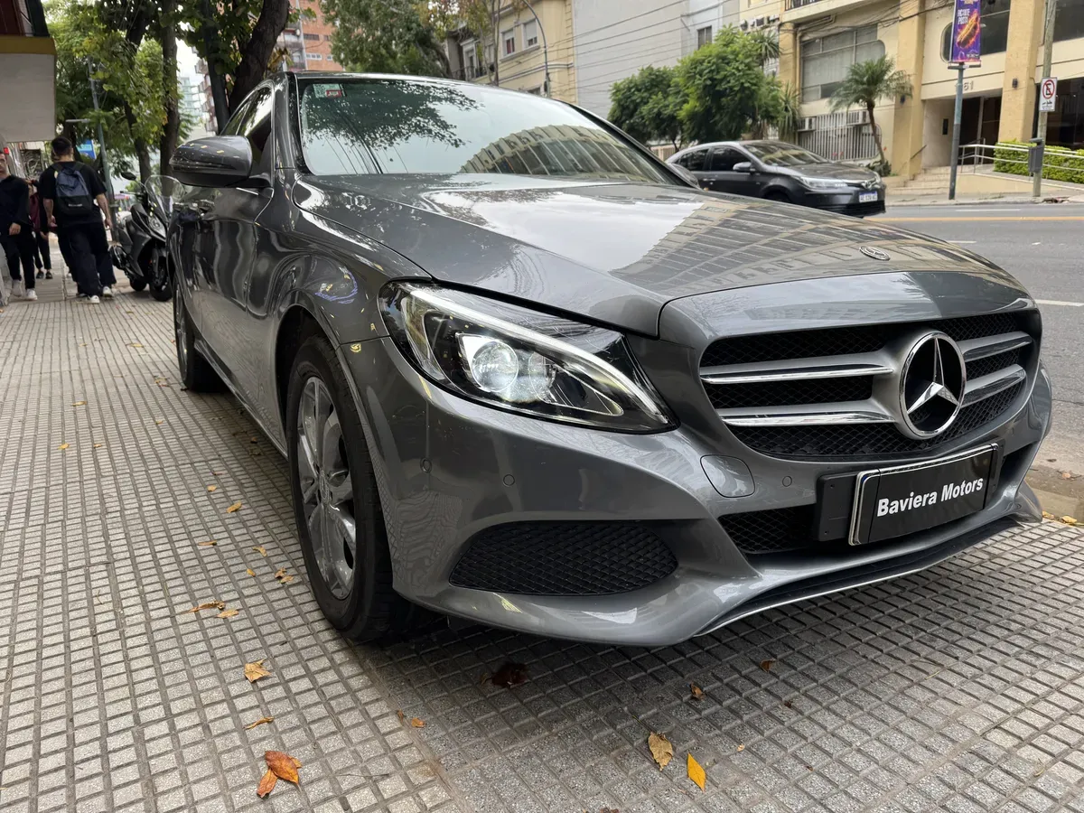 Mira esta publicación de Mercedes Benz Clase C