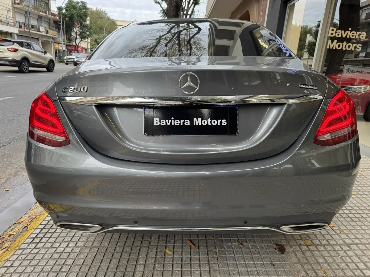 Mira esta publicación de Mercedes Benz Clase C