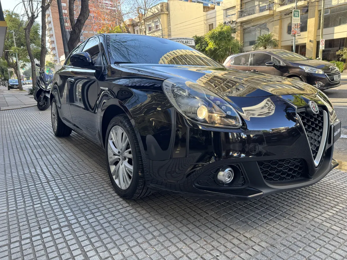 Mira esta publicación de Alfa Romeo Giulietta