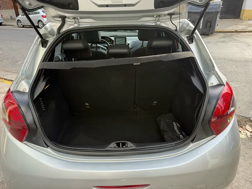 Mirá esta publicación de Peugeot 208
