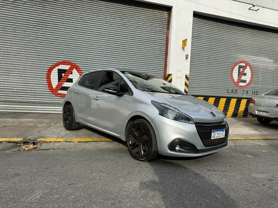 Mirá esta publicación de Peugeot 208