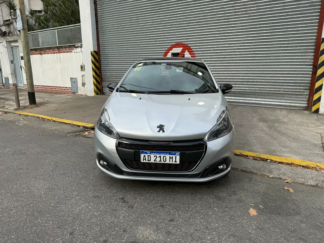 Mirá esta publicación de Peugeot 208