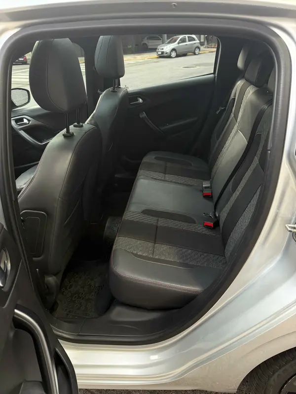 Mirá esta publicación de Peugeot 208