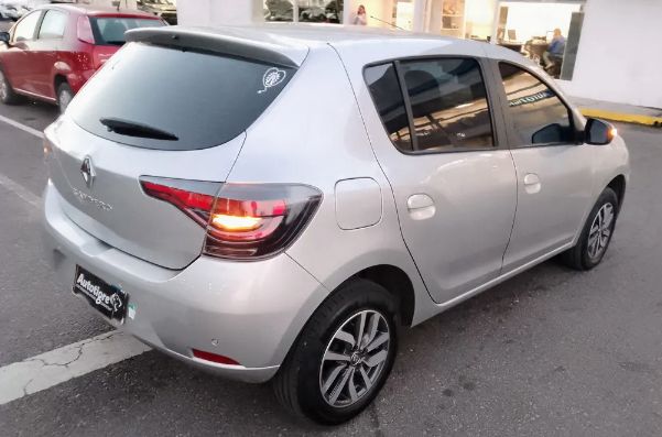 Mira esta publicación de Renault Sandero II