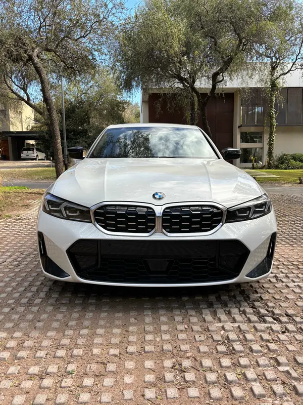 Mira esta publicación de BMW Serie 3
