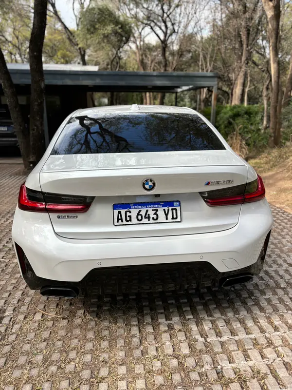 Mira esta publicación de BMW Serie 3