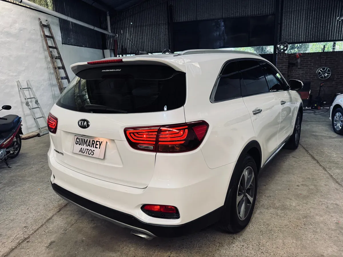Mira esta publicación de KIA Sorento 2018 en Motordil