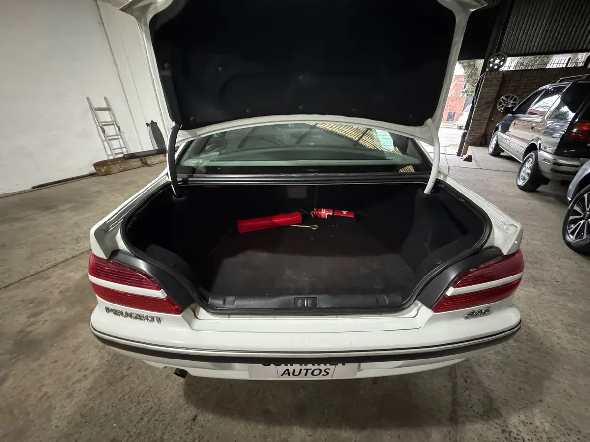 Mira esta publicación de Peugeot 406 2000 en Motordil