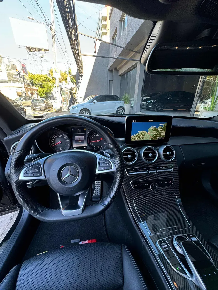 Mira esta publicación de Mercedes Benz Clase C