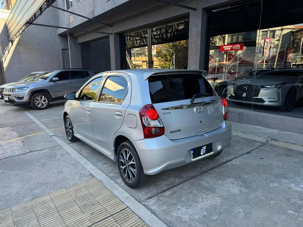 Mira esta publicación de Toyota Etios