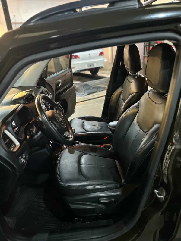Mirá esta publicación de Jeep Renegade