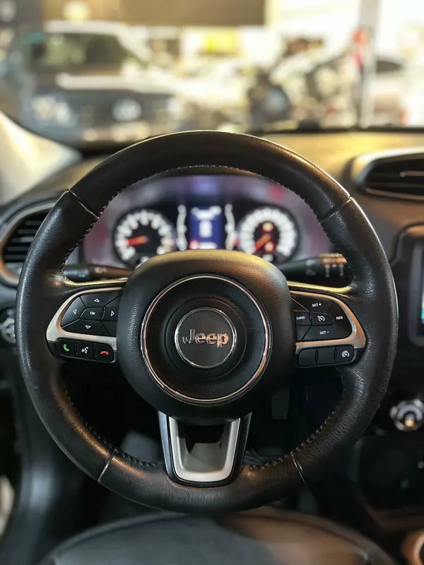 Mirá esta publicación de Jeep Renegade
