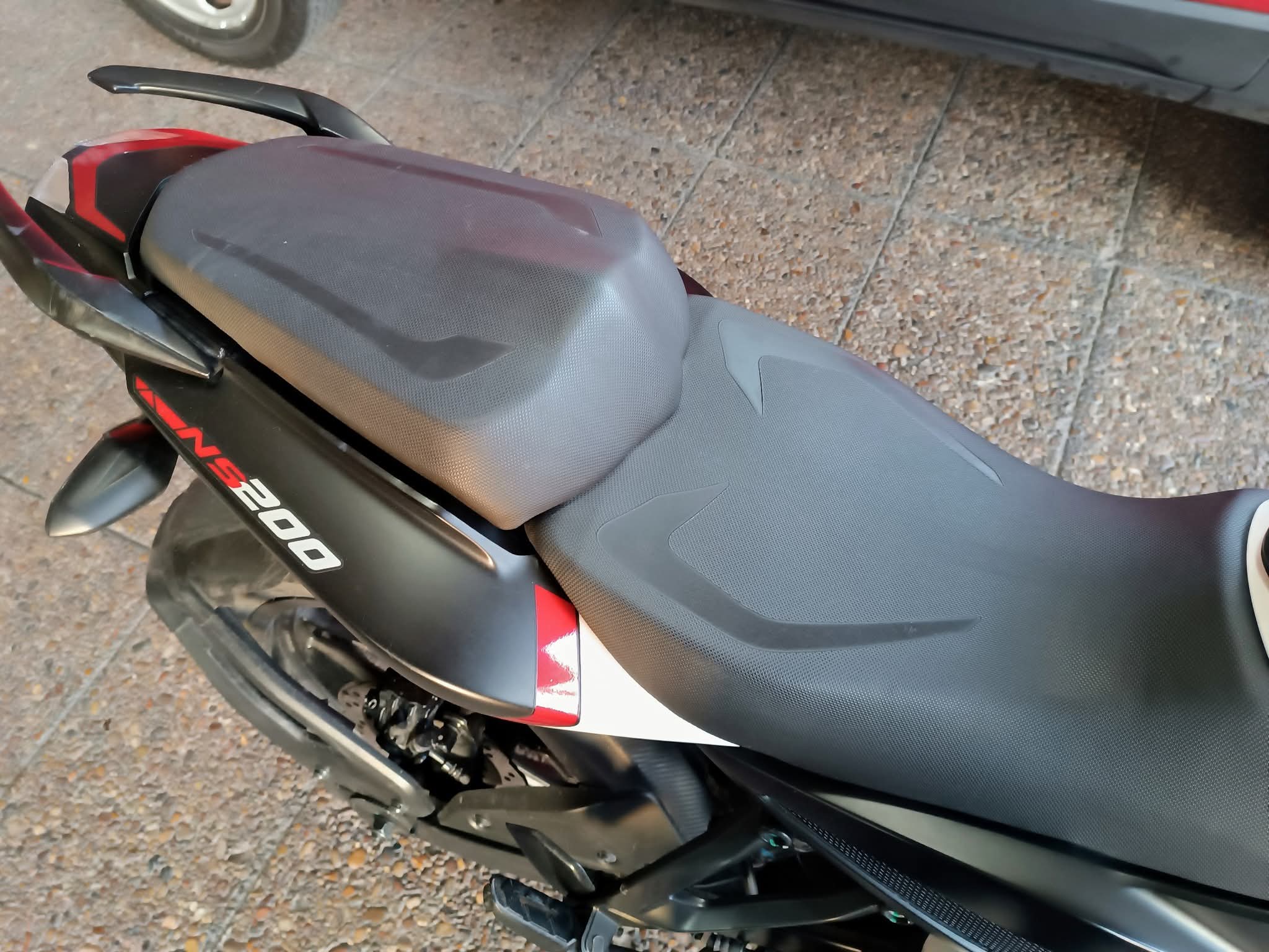 Mira esta publicación de Bajaj Rouser 200 NS