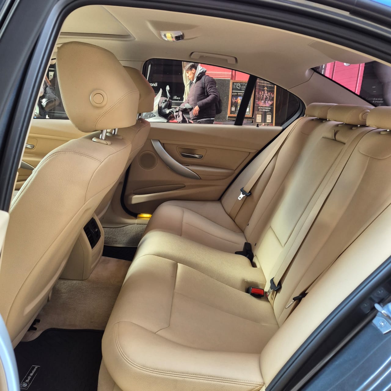 Mira esta publicación de BMW Serie 3 2013 en Motordil