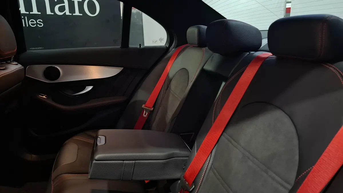 Mira esta publicación de Mercedes Benz Clase C