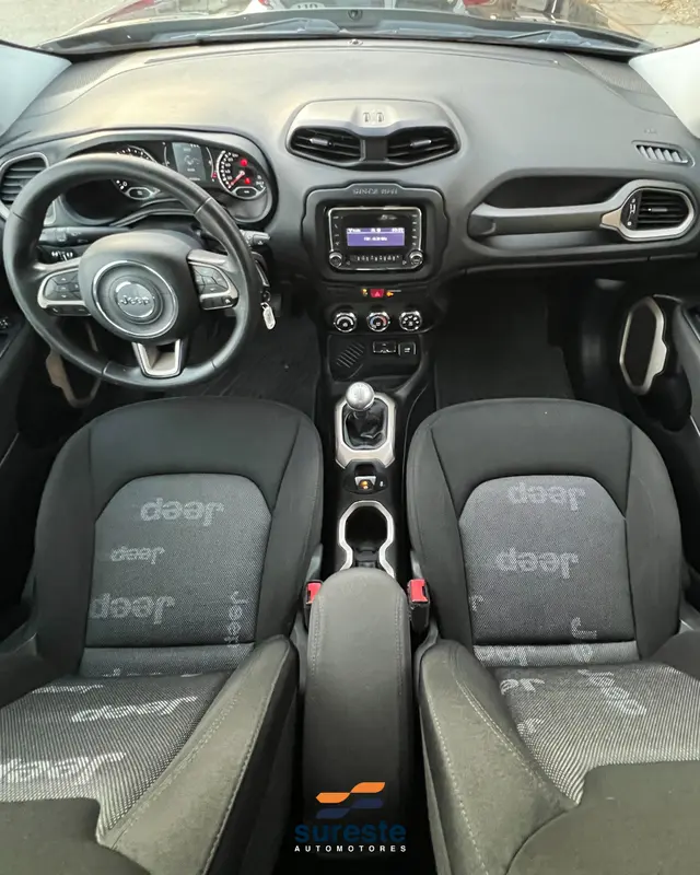 Mira esta publicación de Jeep Renegade 2016 en Motordil