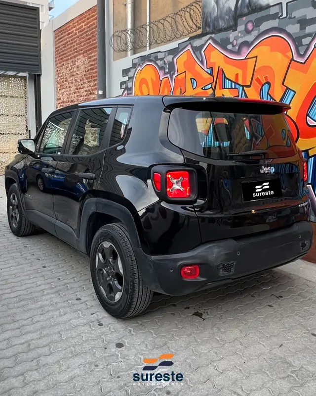 Mira esta publicación de Jeep Renegade 2016 en Motordil
