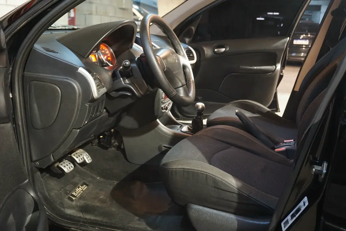 Mirá esta publicación de Peugeot 207 Compact
