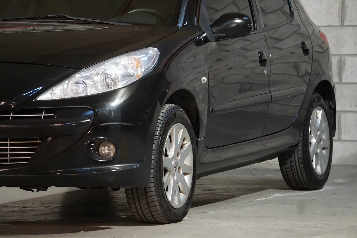 Mira esta publicación de Peugeot 207 Compact