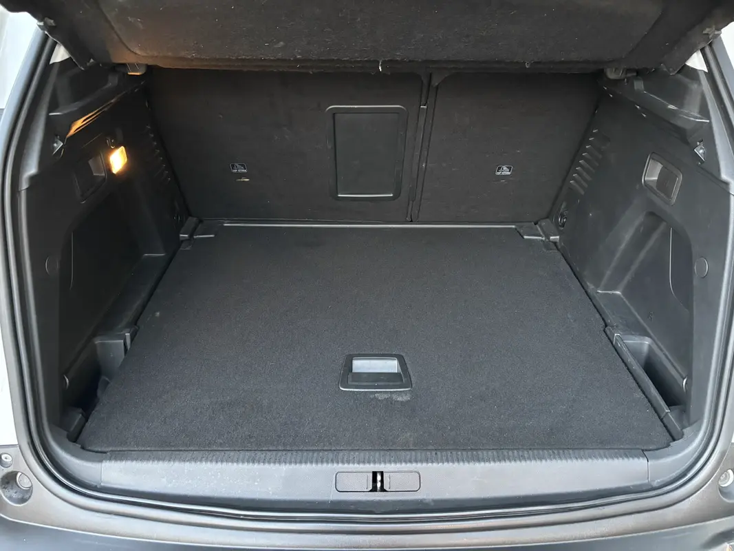 Mira esta publicación de Peugeot 3008