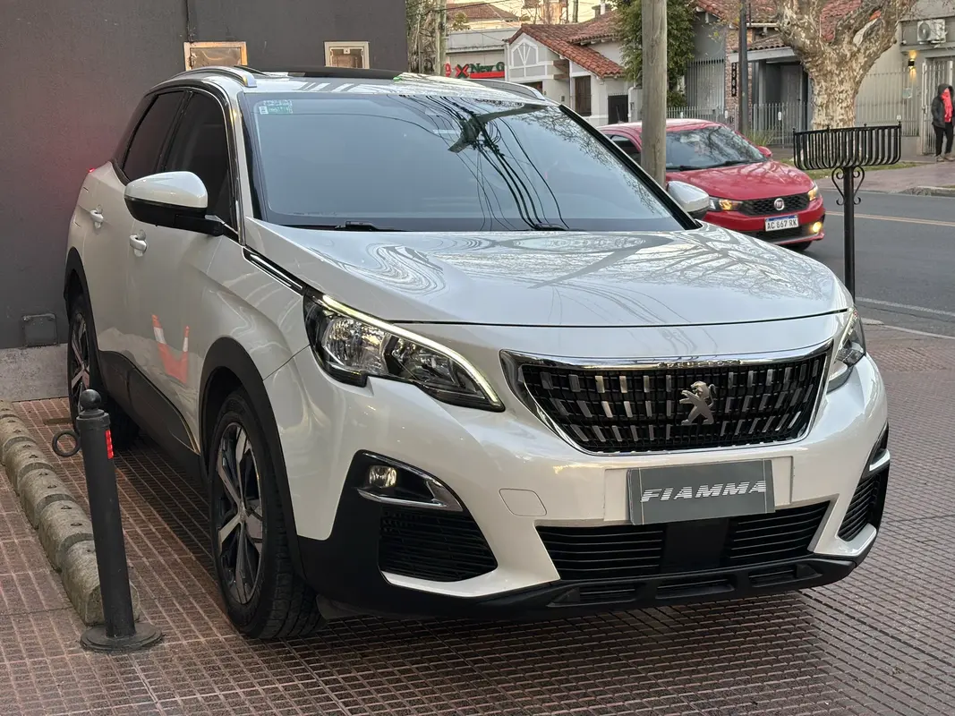 Mira esta publicación de Peugeot 3008