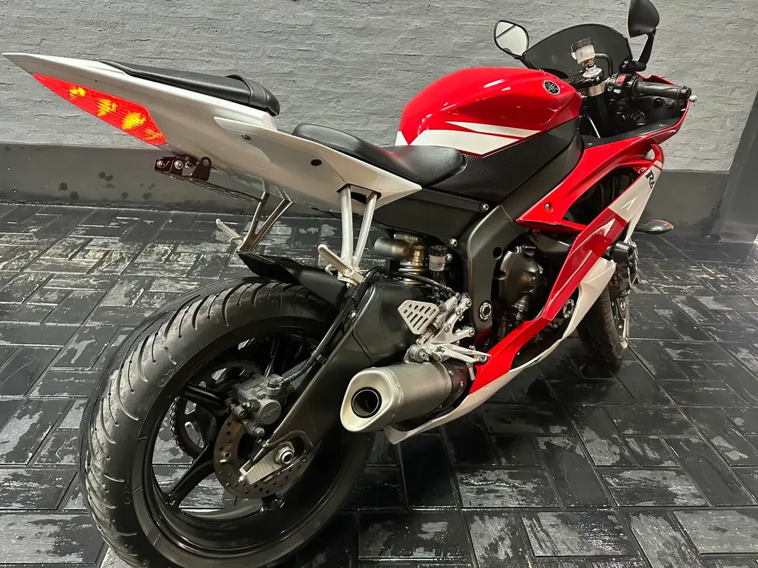 Mira esta publicación de Yamaha 600 Yzf R 6 2009 en Motordil