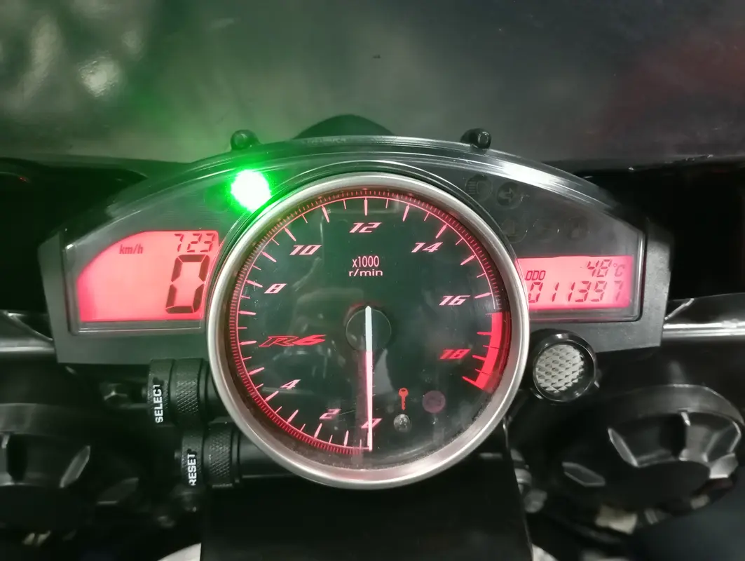 Mira esta publicación de Yamaha 600 Yzf R 6 2009 en Motordil