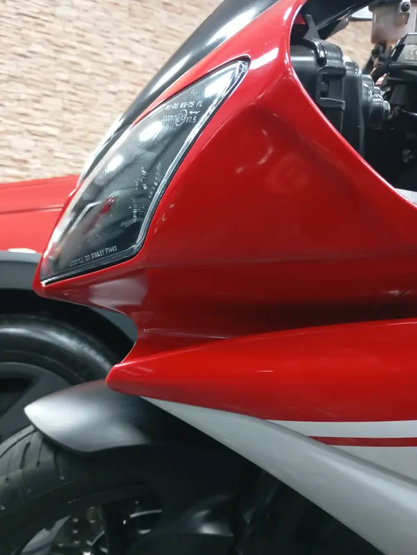 Mira esta publicación de Yamaha 600 Yzf R 6 2009 en Motordil