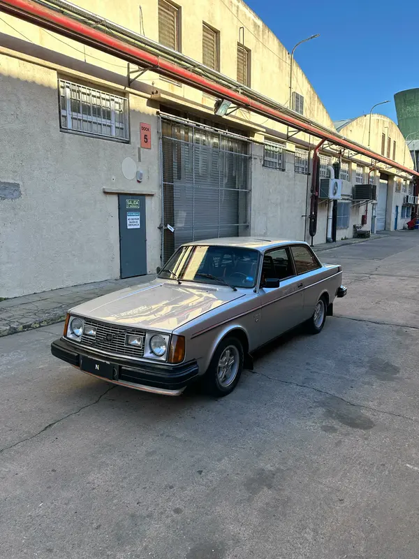 Mirá esta publicación de Volvo 242