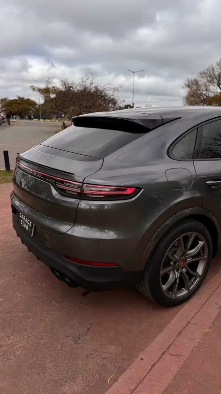 Mira esta publicación de Porsche Cayenne