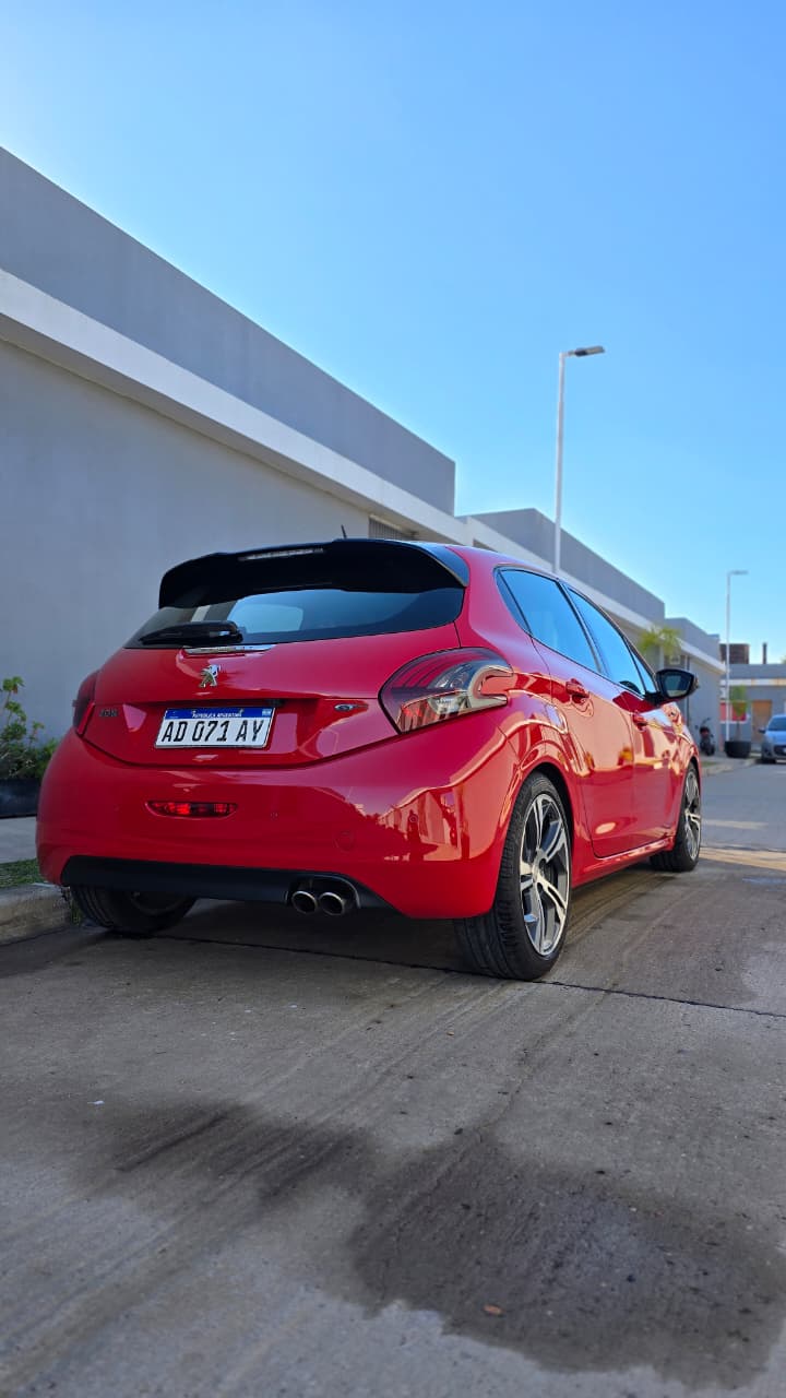 Mirá esta publicación de Peugeot 208