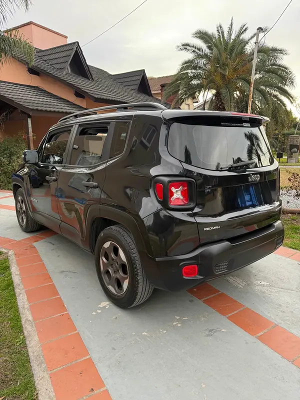 Mirá esta publicación de Jeep Renegade