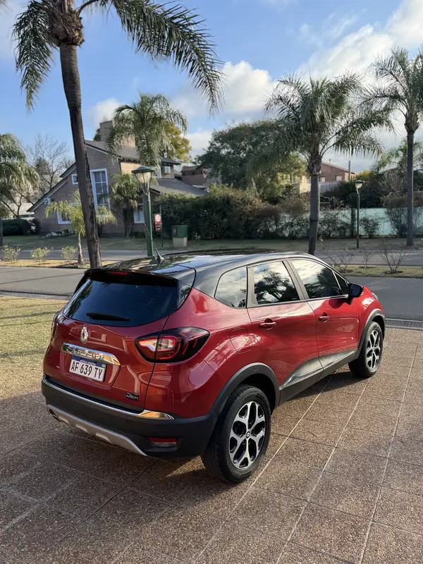 Mira esta publicación de Renault Captur