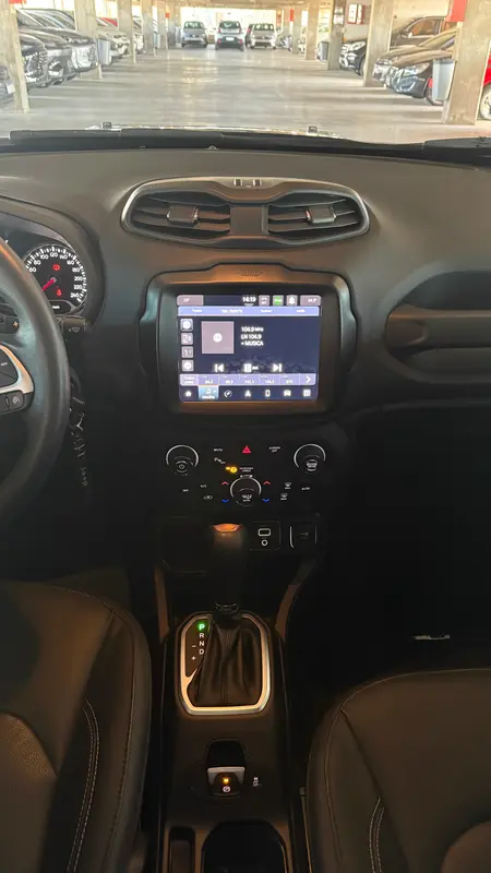 Mirá esta publicación de Jeep Renegade