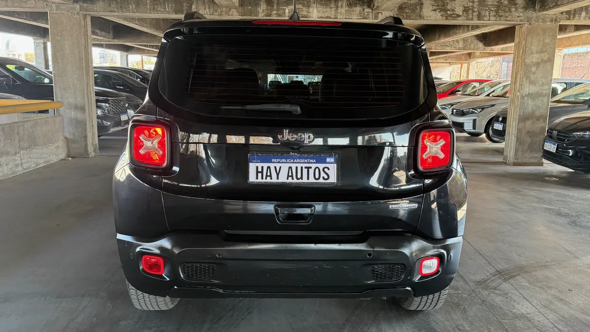 Mirá esta publicación de Jeep Renegade
