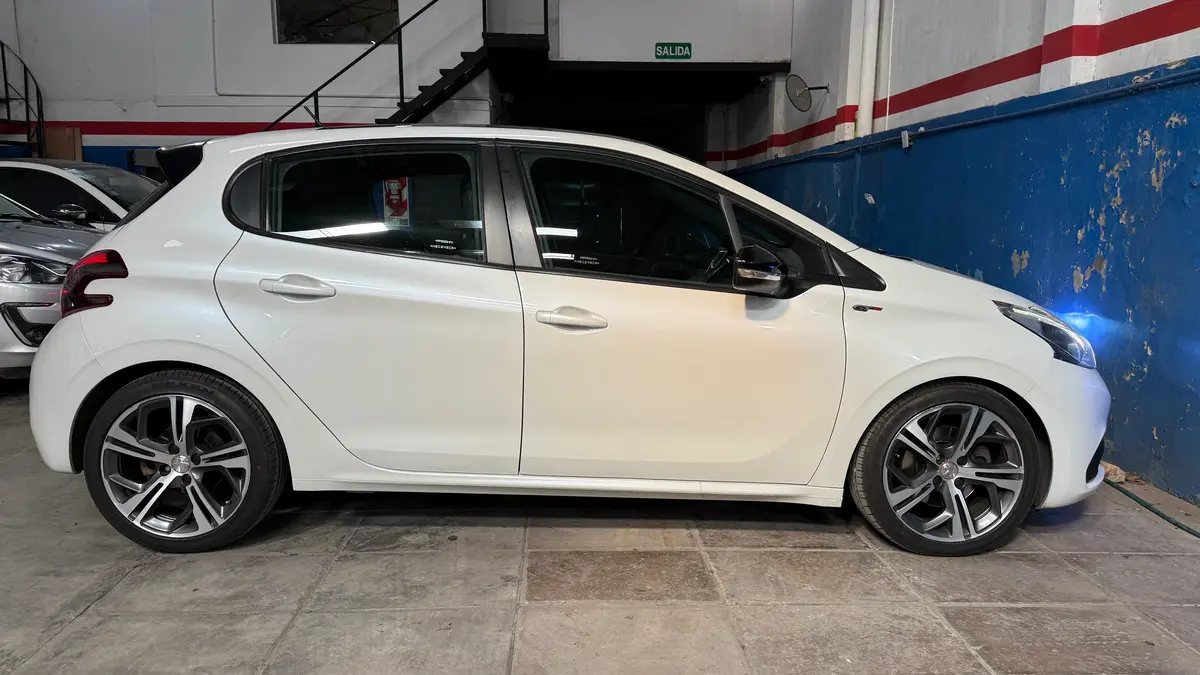 Mirá esta publicación de Peugeot 208