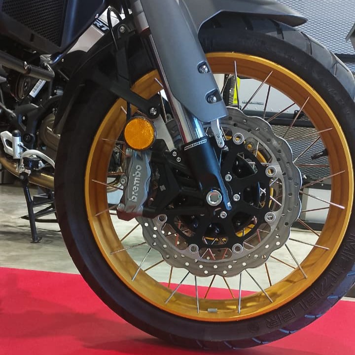 Mira esta publicación de Qjmotor SRT 700 X 2025 en Motordil
