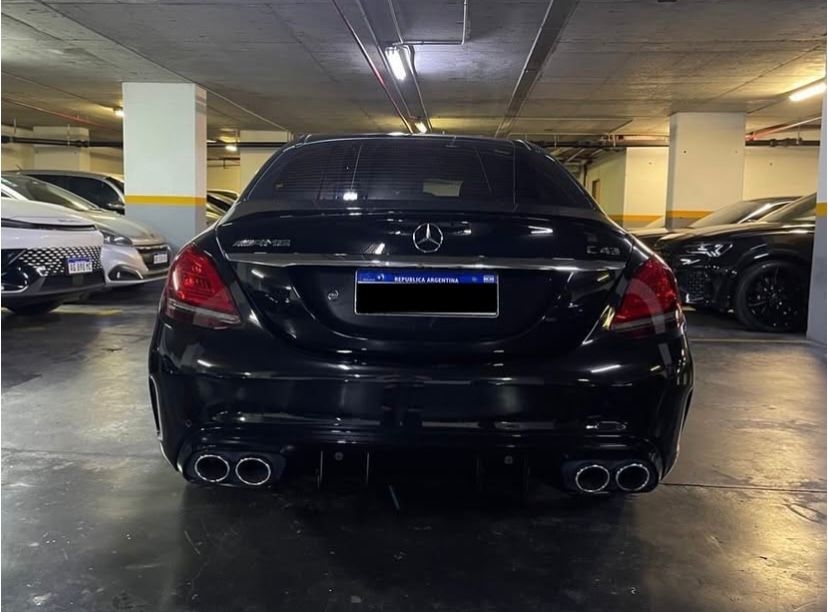 Mira esta publicación de Mercedes Benz Clase C