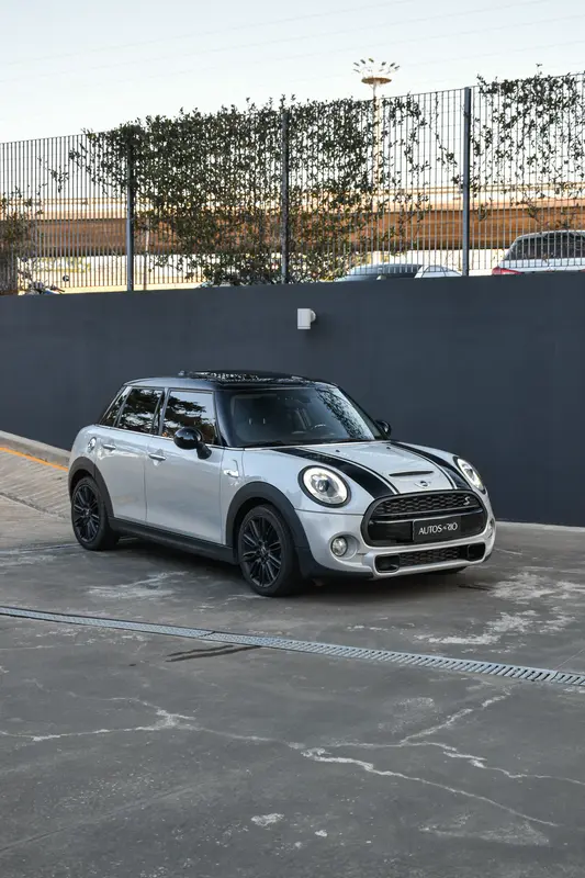 Mirá esta publicación de Mini Cooper Cooper