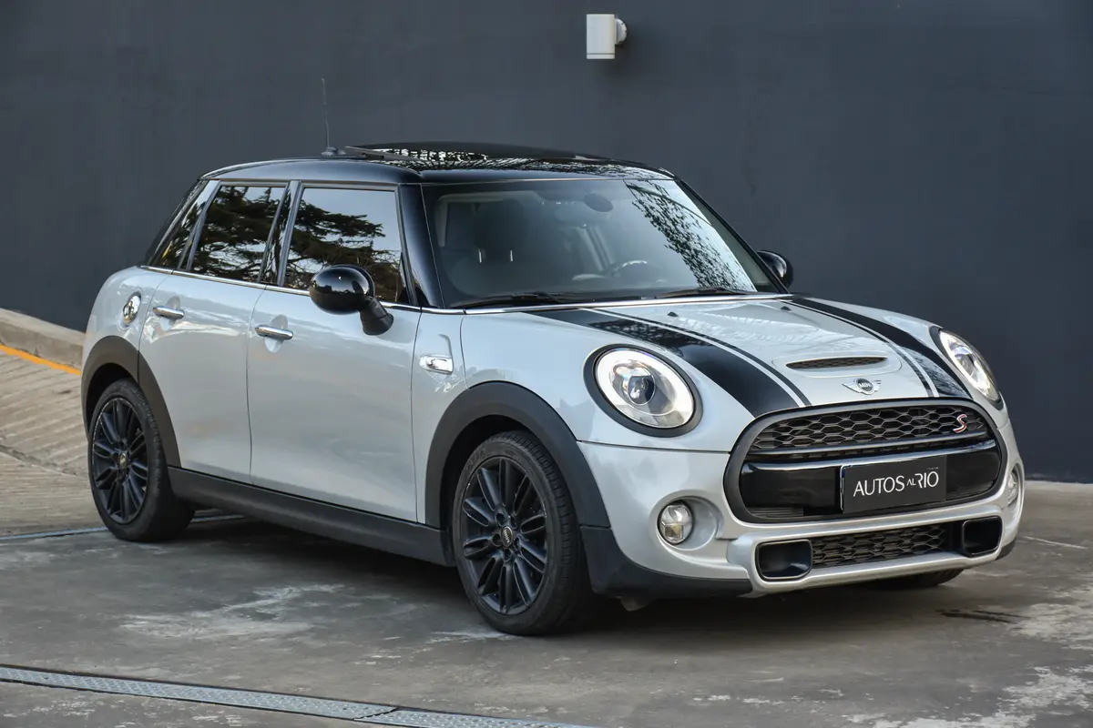 Mira esta publicación de Mini Cooper Cooper