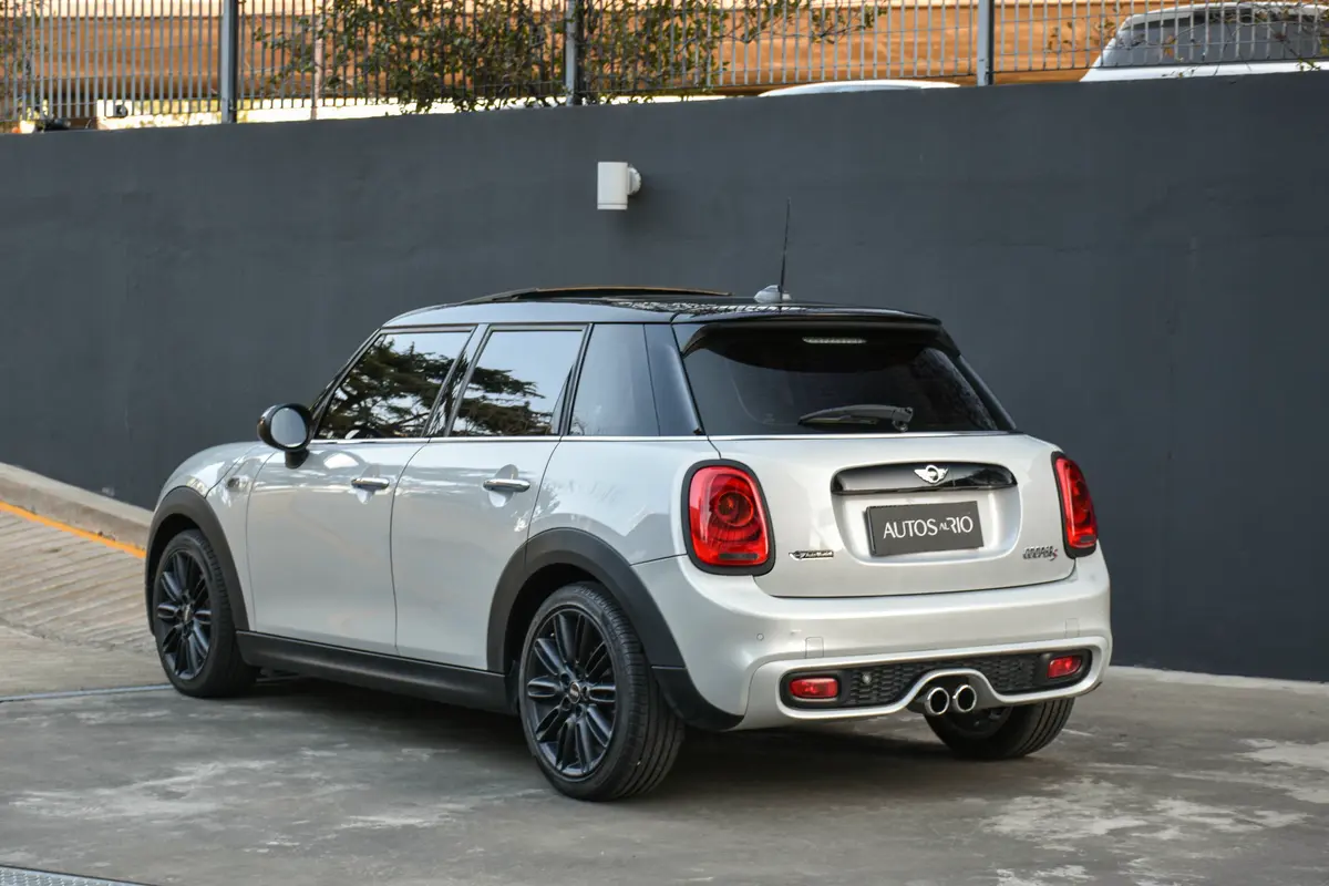 Mira esta publicación de Mini Cooper Cooper