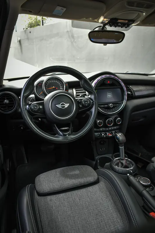 Mira esta publicación de Mini Cooper 2017 en Motordil