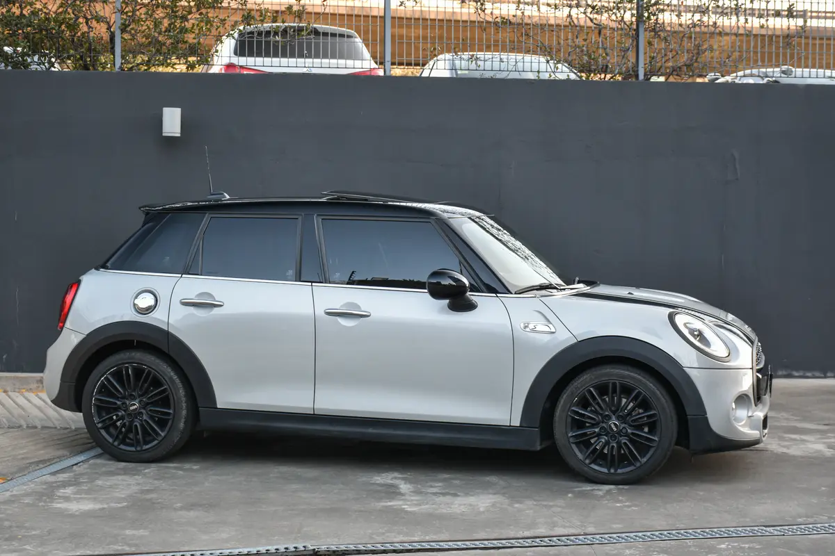 Mirá esta publicación de Mini Cooper Cooper
