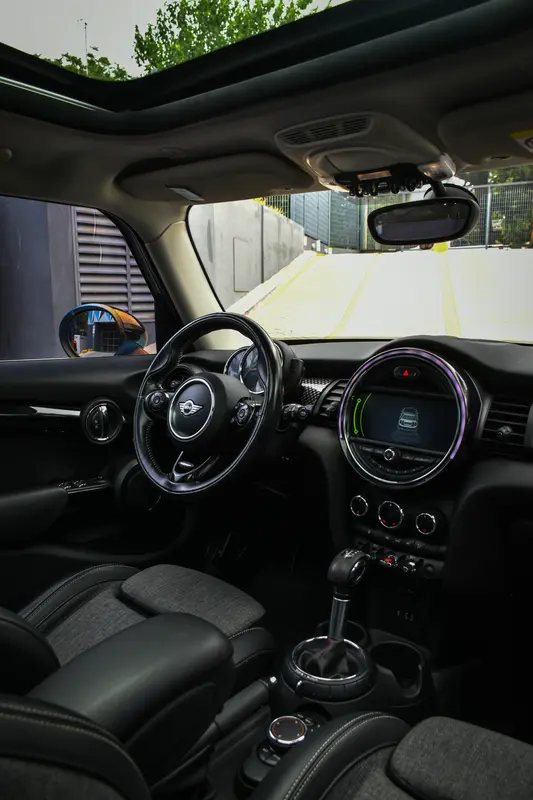 Mira esta publicación de Mini Cooper 2017 en Motordil