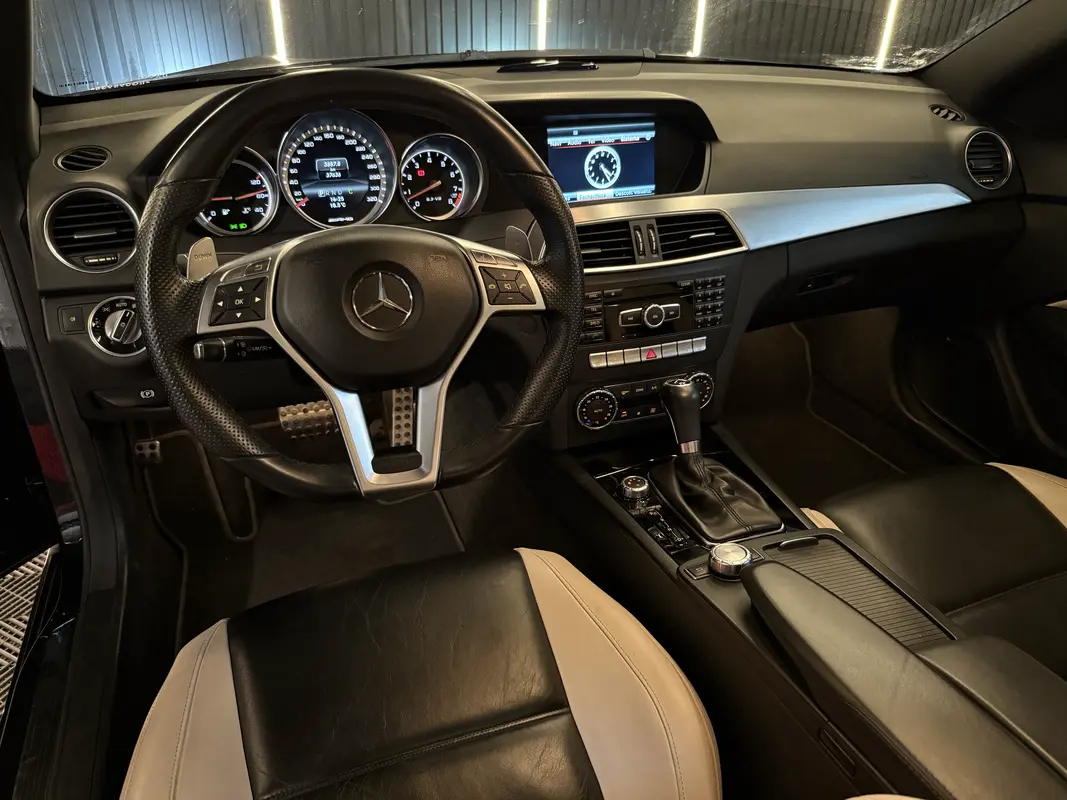 Mira esta publicación de Mercedes Benz Clase C